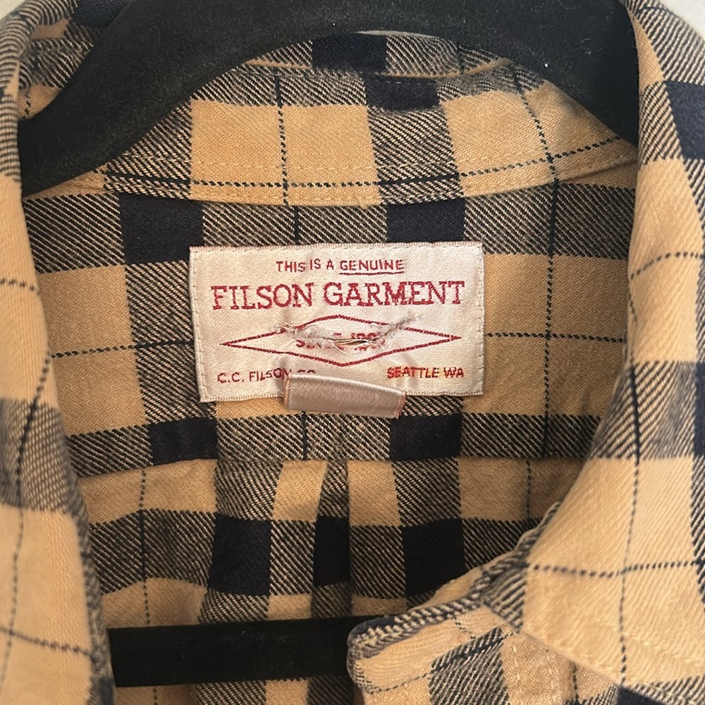Filson Flannel Plaid Button Down Men’s Shirt size Large - Picture 4 of 12
